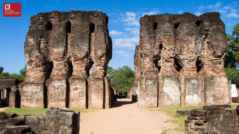 ruins-of-royal-palace-polonnaruwa-ceylon-expeditions