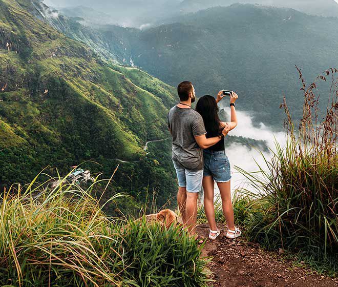 couple-in-ella-sri-lanka-honeymoon-tour-package-sri-lanka-ceylon-expeditions