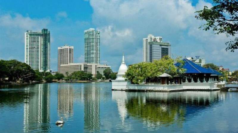 Colombo-City-With-Berei-Lake-Buddhism-pilgrimage-facts-ceylon-expeditions
