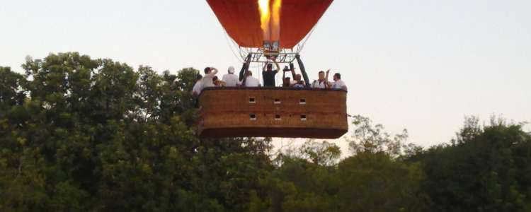 hot-air-balloon-sri-lanka-dambulla-ceylon-expeditions