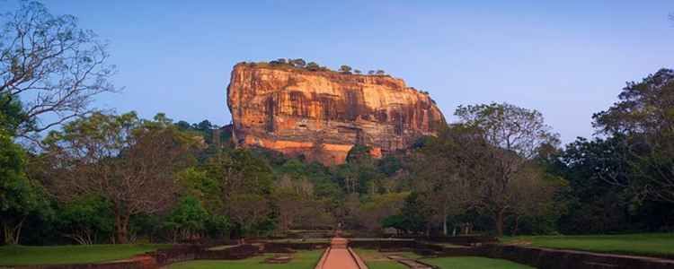 sigiriya-rock-fortress-bird-eye-view-ceylon-expeditions-travels-best-travel-agency-in-sri-lanka