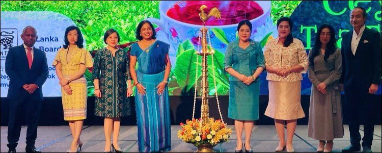 ladies-ceylon-tea-exhibition