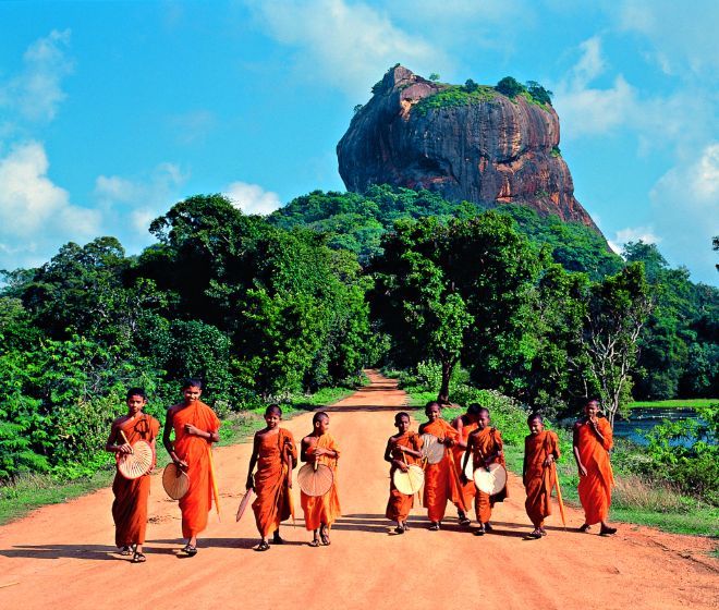 sigiriya essay 100 words