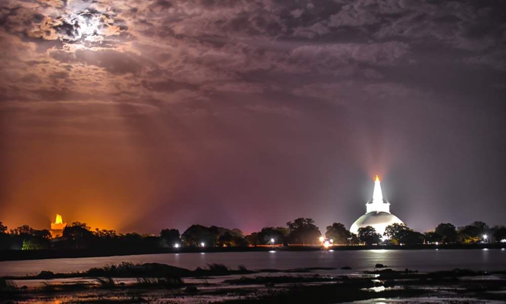 sacred-city-of-anuradhapura-Buddhist-pilgrimage-tours-in-sri-lanka-ceylon-expeditions