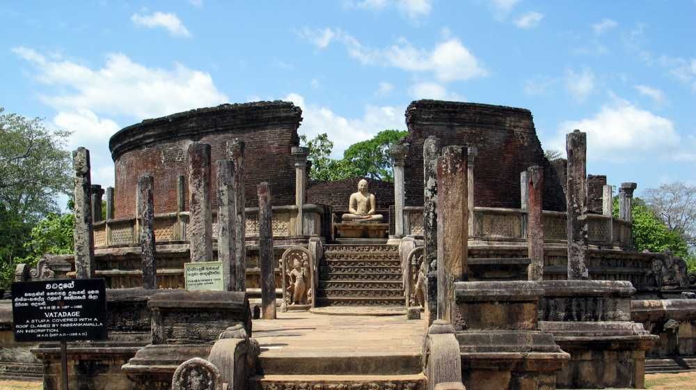 The-Quadrangle-Vatadage-Ancient-City-of-Polonnaruwa-Sri-Lanka-Buddhist-pilgrimage-tour-sri-lanka-ceylon-expeditions