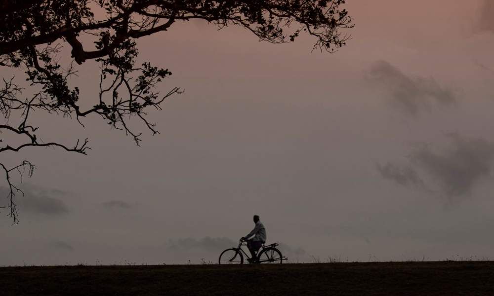 Anuradhapura-sacred-city-Sri-lanka-buddhist-pilgrimage-tours-ceylon-expeditions